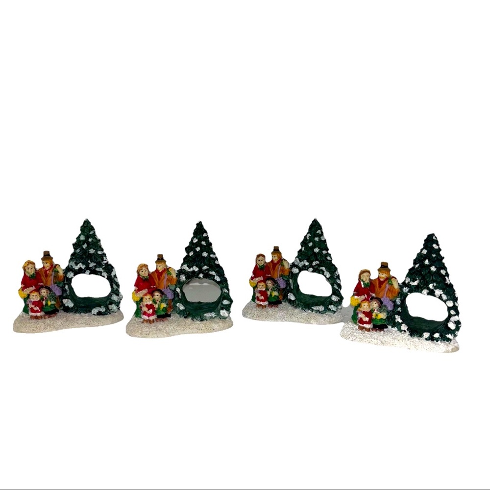 Lot Of 4‎ Resin Napkin Holders Snowy Tree Family Christmas Caroling 3.25” H